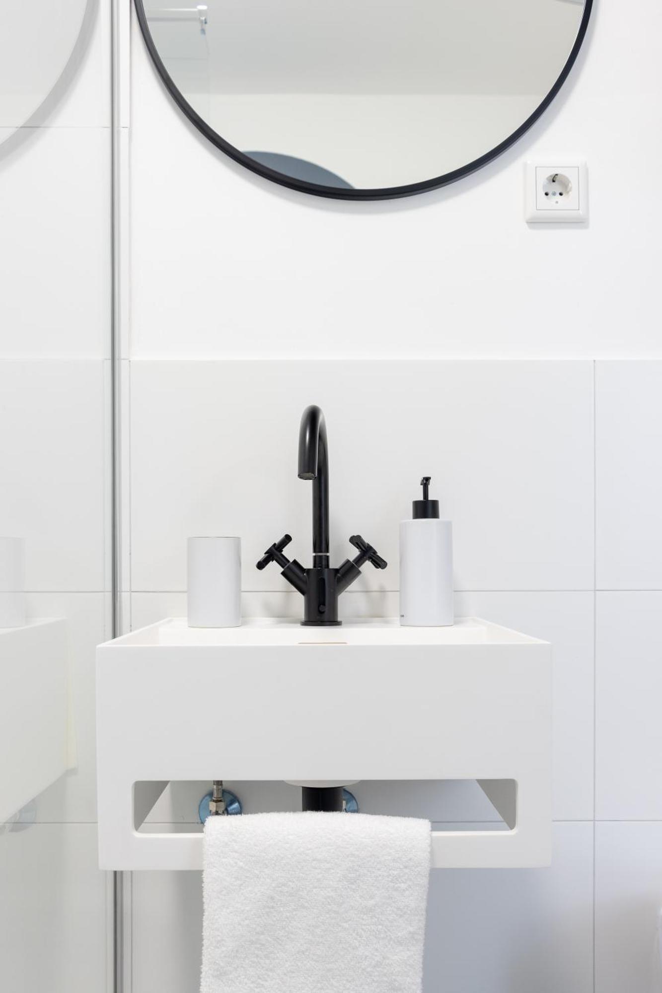 Zzzpace Smart-Hotel Κρέφελντ Εξωτερικό φωτογραφία