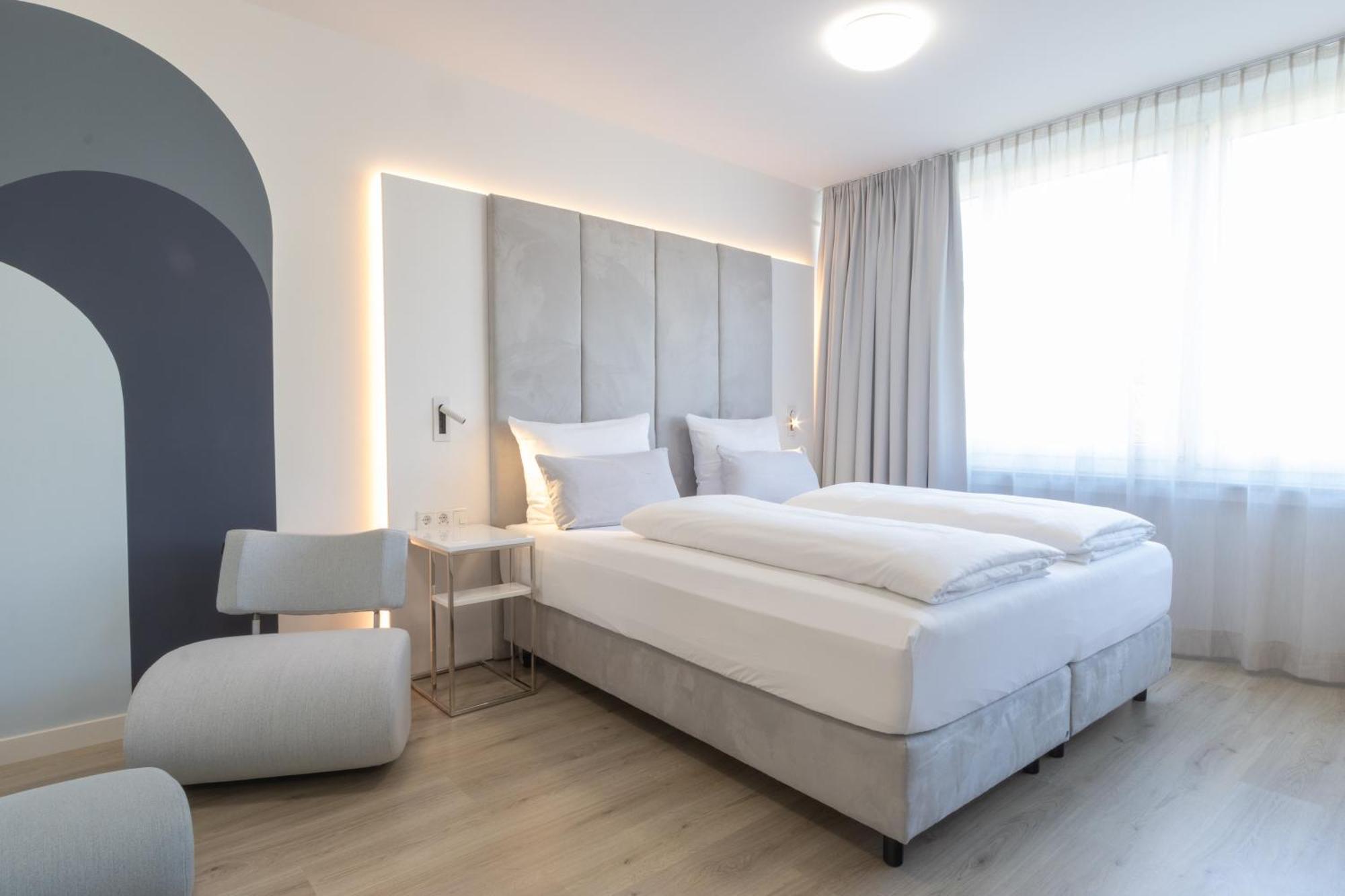 Zzzpace Smart-Hotel Κρέφελντ Εξωτερικό φωτογραφία